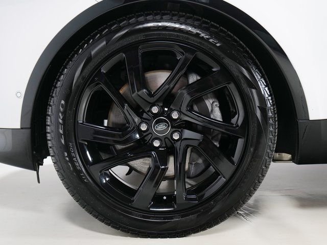 Certified Used 2025 Fuji White Land Rover Dynamic SE image 9