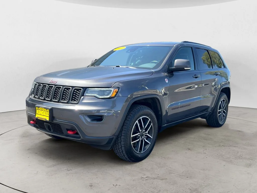 Used 2021 Gray Jeep Trailhawk image 3