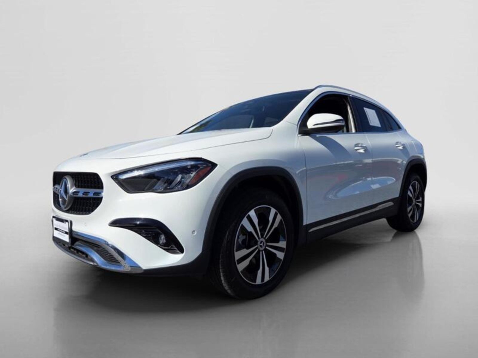 Certified Used 2026 Polar White Mercedes-Benz GLA 250 image 8
