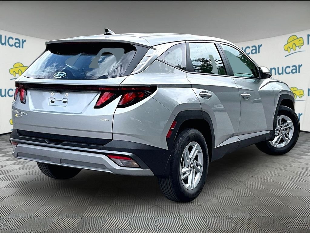 Used 2025 Shimmering Silver Hyundai SE image 6