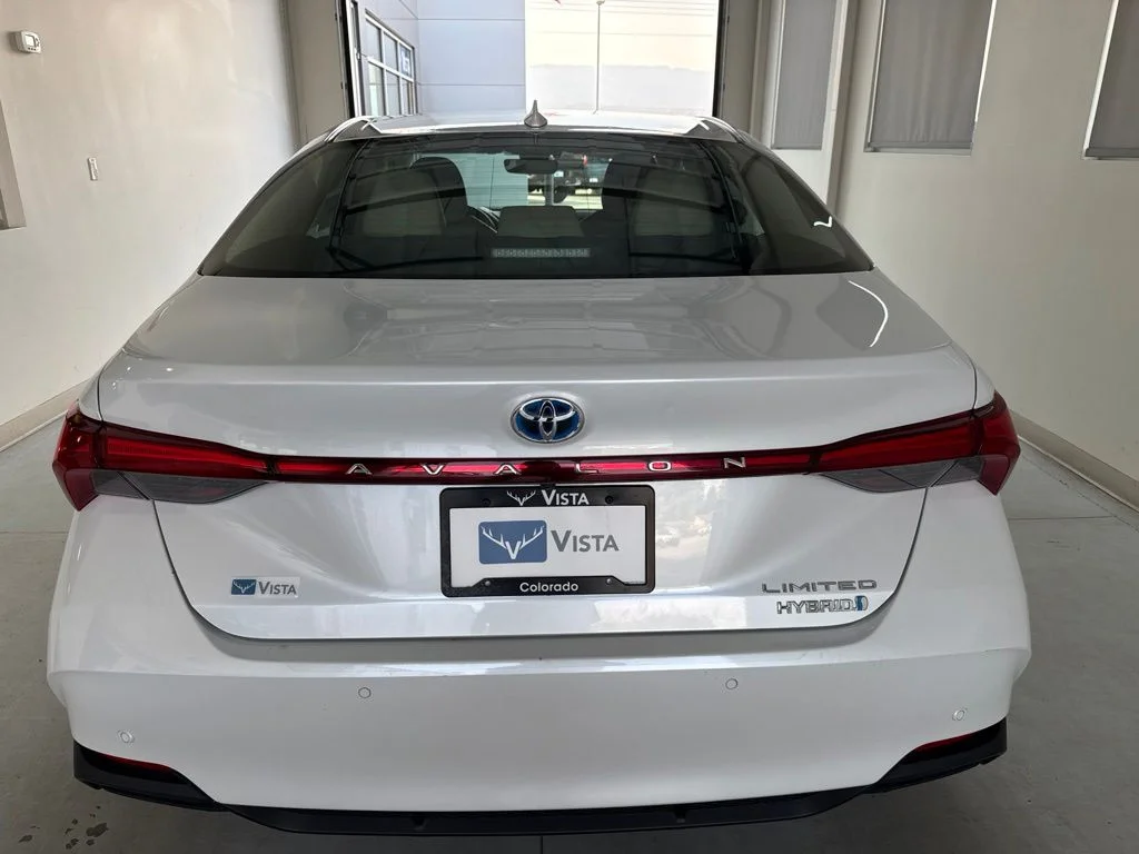 Used 2020 Pearl Toyota Limited image 7