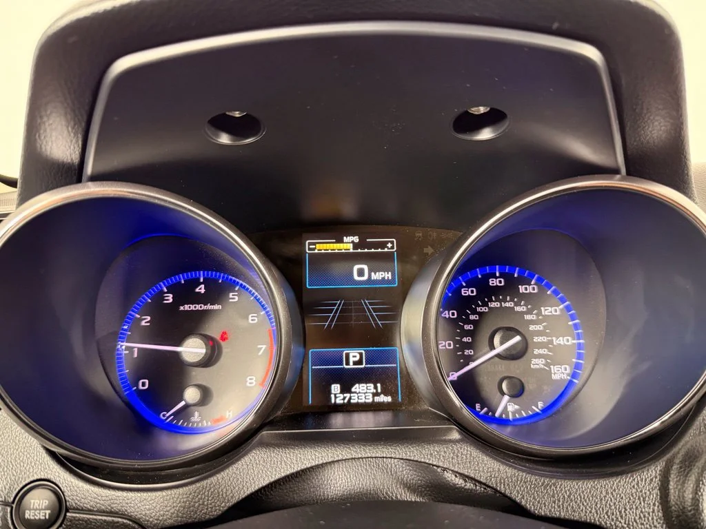 Used 2015 Gray Subaru 3.6R image 32