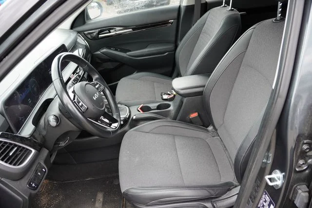 Used 2024 Gray Kia S image 4