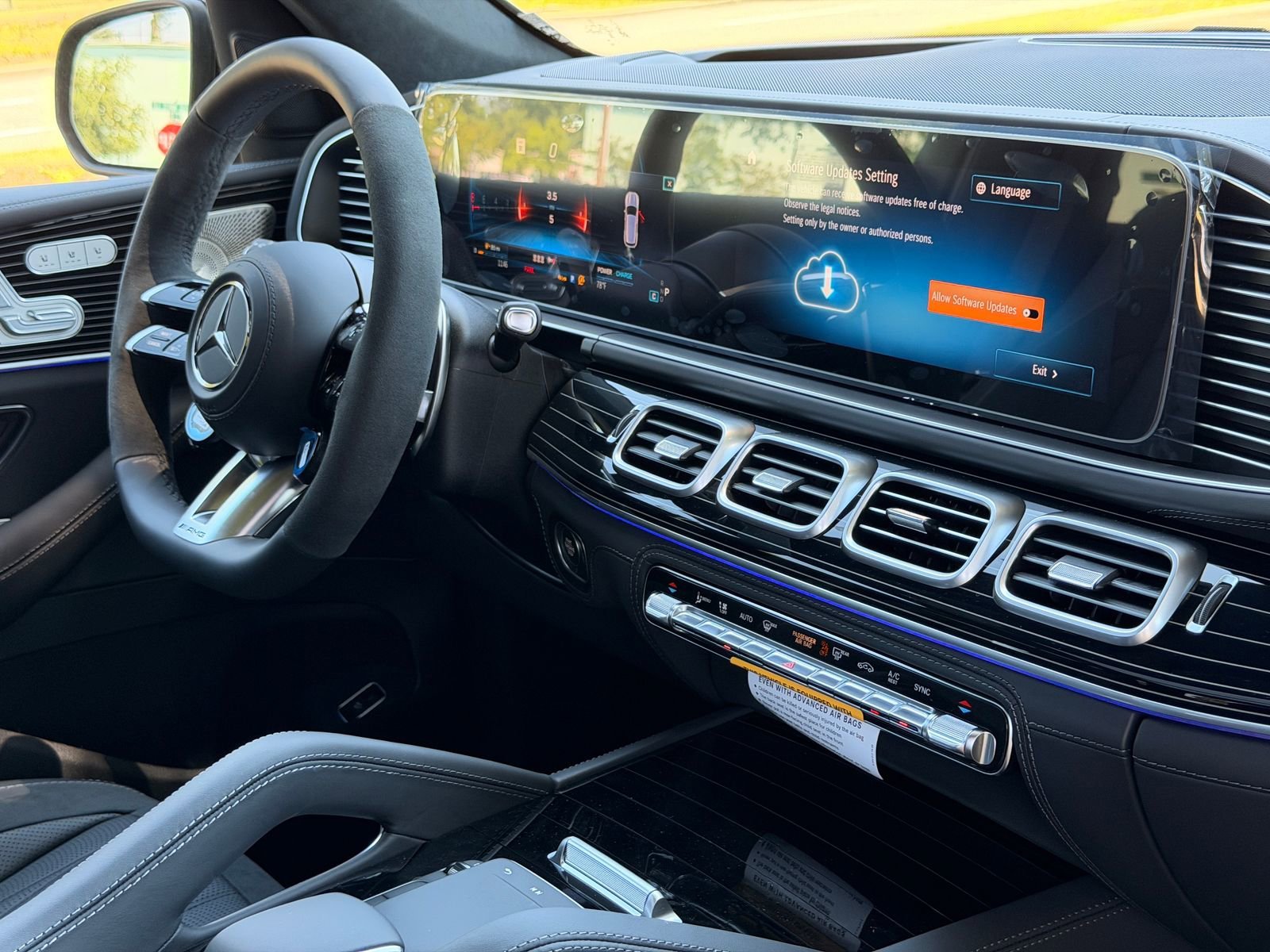 New 2026 MANUFAKTUR Ireland Green Mercedes-Benz GLE 63 S AMG® image 46
