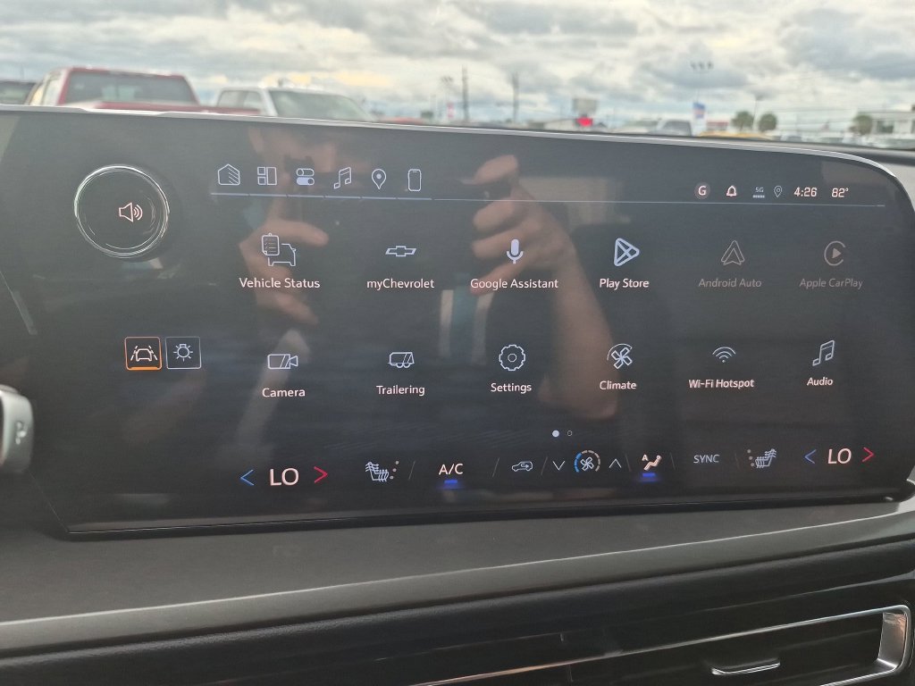 New 2027 Mosaic Black Metallic Chevrolet LT image 26