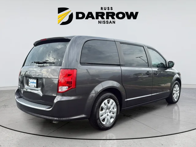 Used 2019 Gray Dodge SE image 5