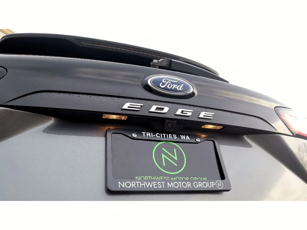 2024 Ford Edge SEL - Photo 28