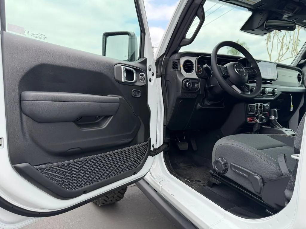 New 2026 Bright White Clear-Coat Exterior Paint Jeep Willys image 11