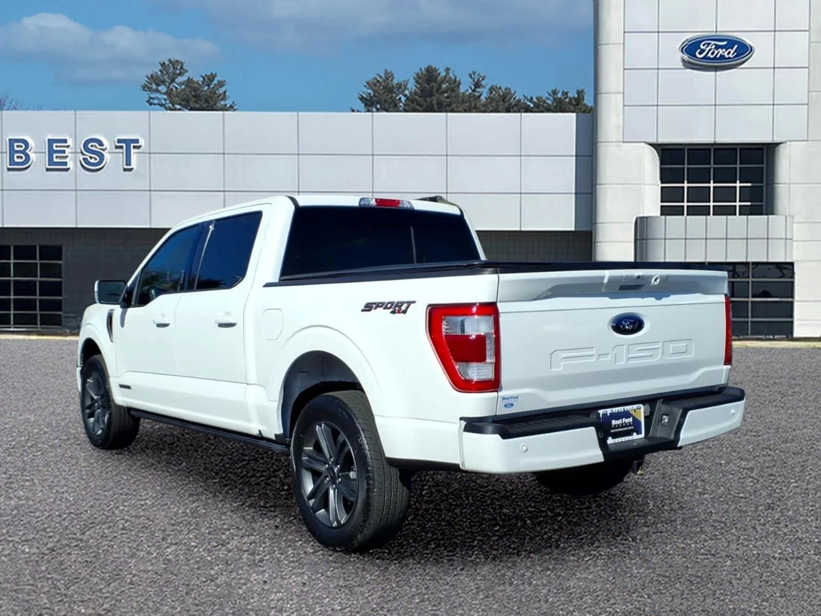 Used 2023 Star White Metallic Tri-Coat Ford LARIAT image 7