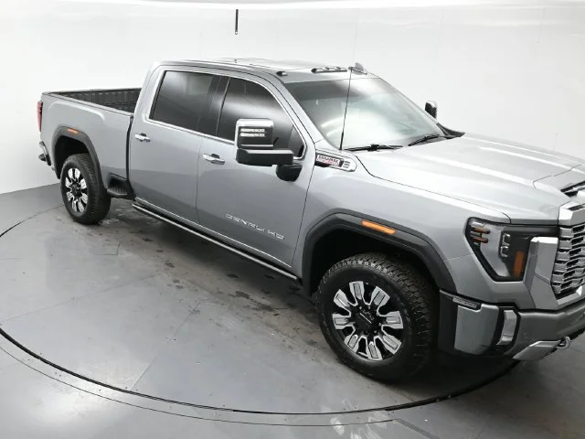 Used 2025 Sterling Metallic GMC Denali image 30