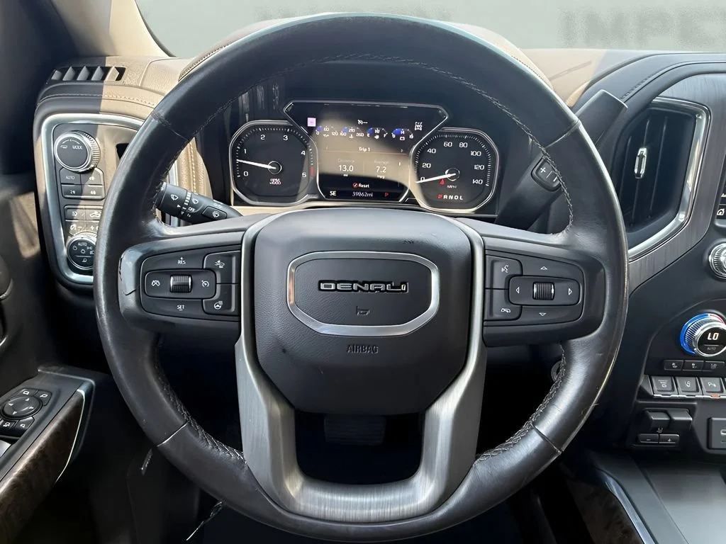 Used 2022 Onyx Black GMC Denali DRW image 15