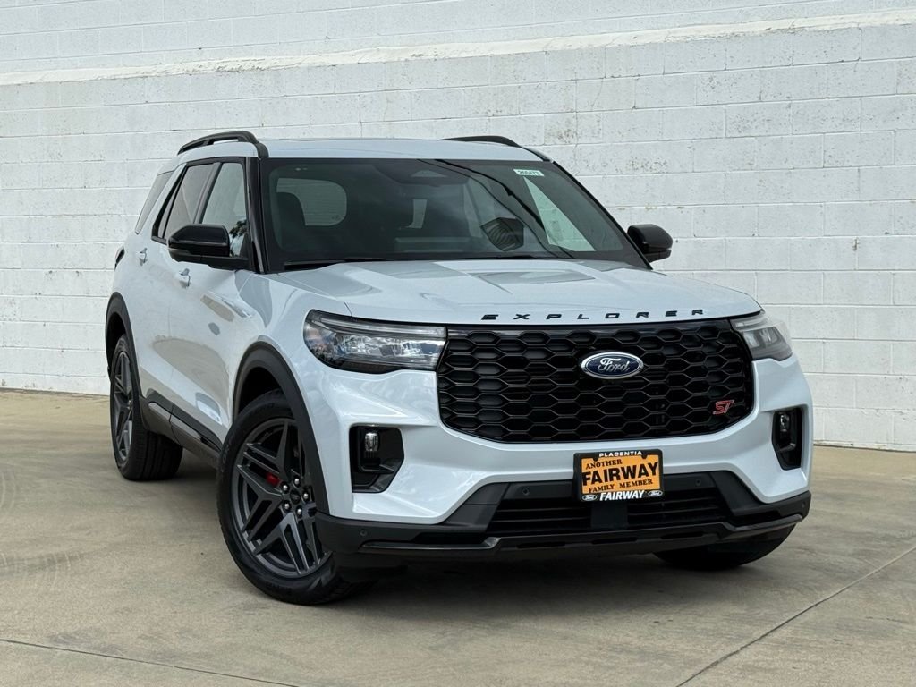 New 2026 Space White Metallic Ford ST image 2