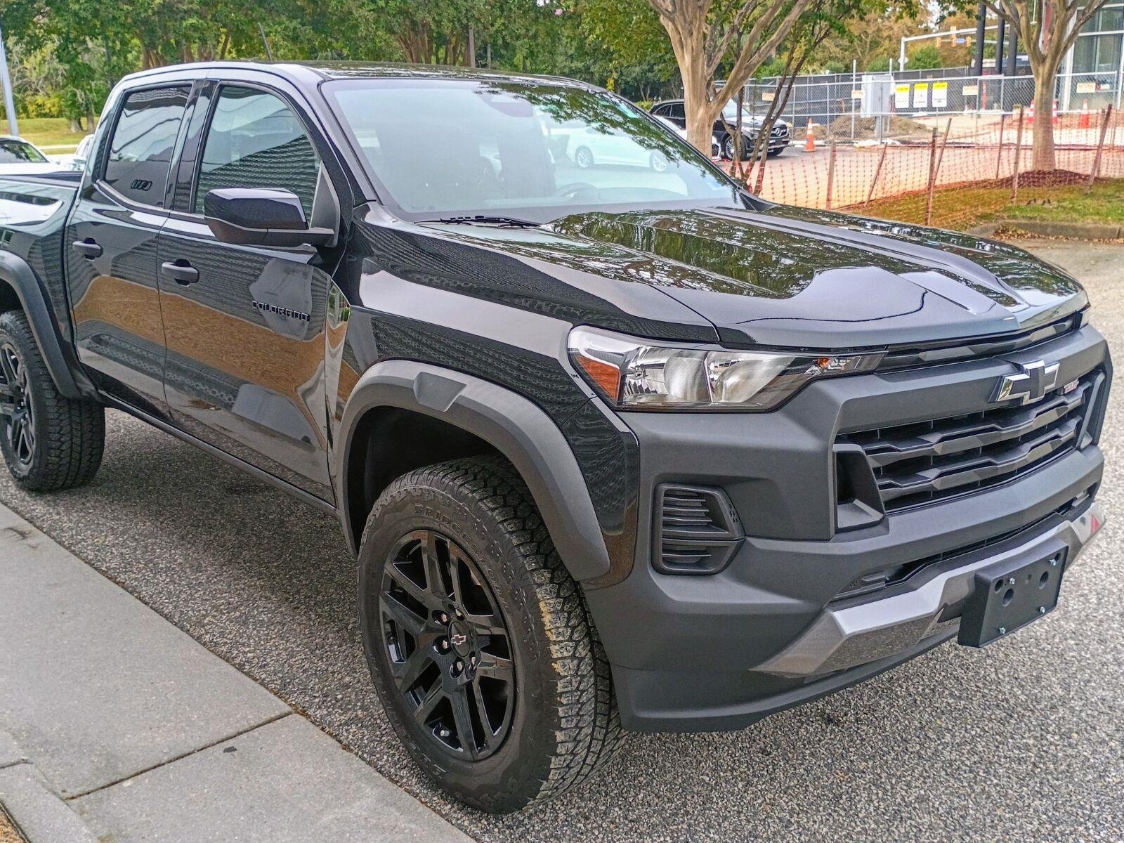 Used 2023 Black Chevrolet 4WD Trail Boss image 5