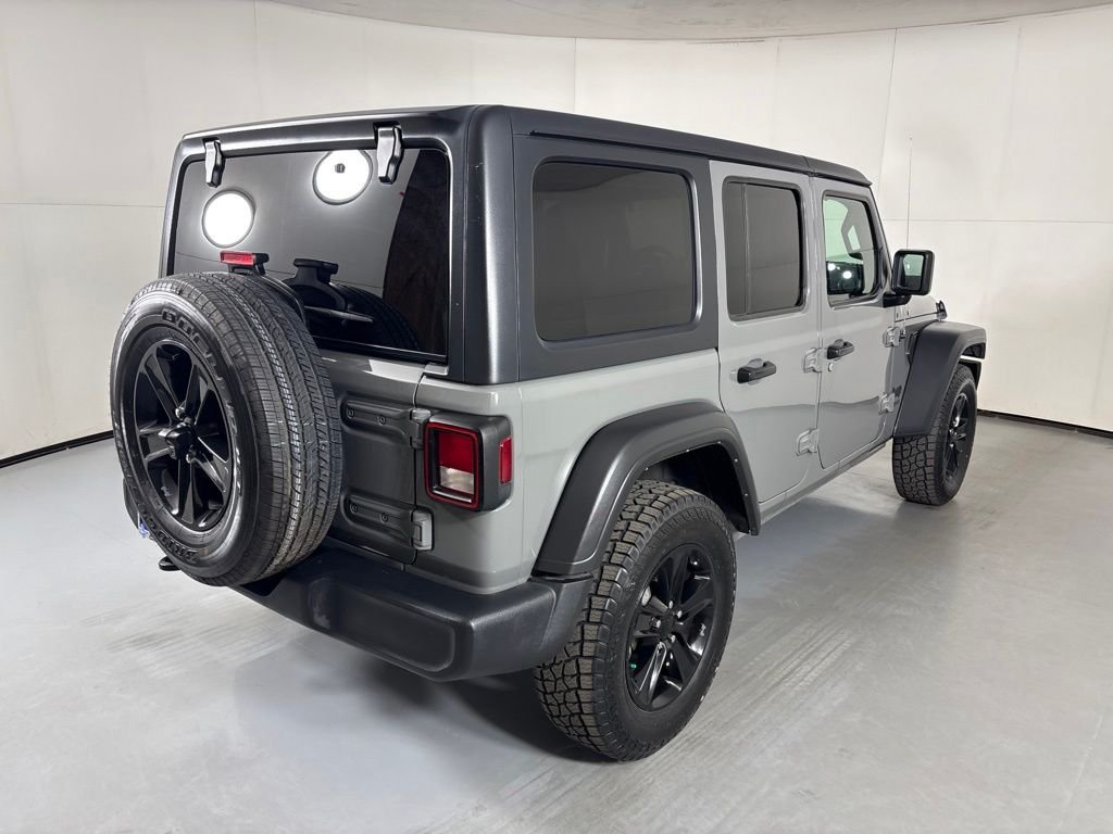 Used 2022 Gray Jeep Unlimited Sport Altitude image 8