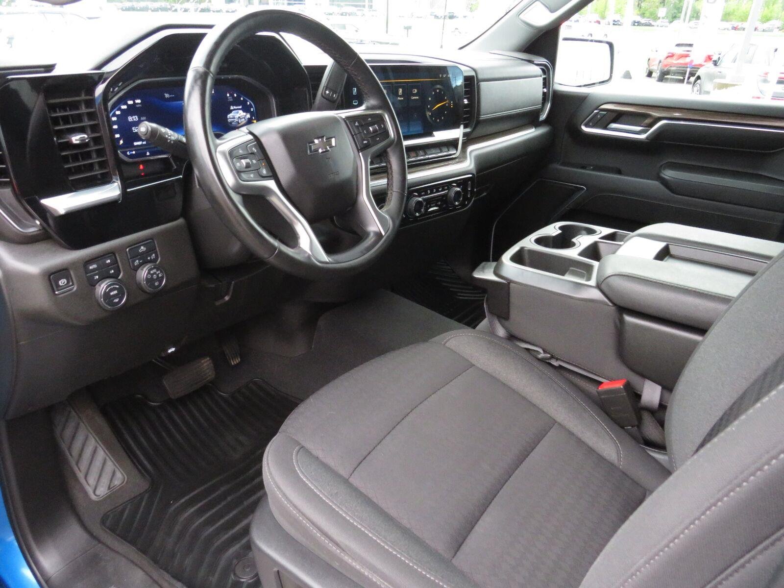 Used 2023 Glacier Blue Metallic Chevrolet RST image 25