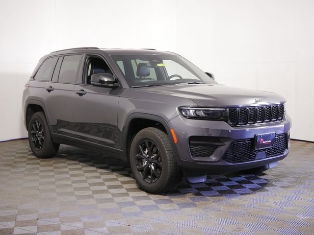 Certified Used 2024 Gray Jeep Altitude image 1