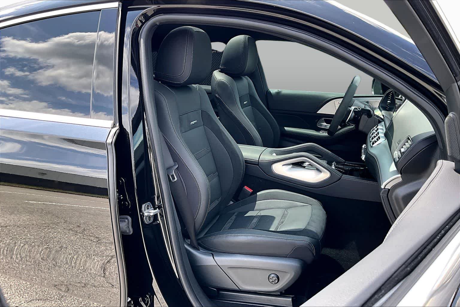 Used 2024 Obsidian Black Metallic Mercedes-Benz AMG® GLE 53 image 9