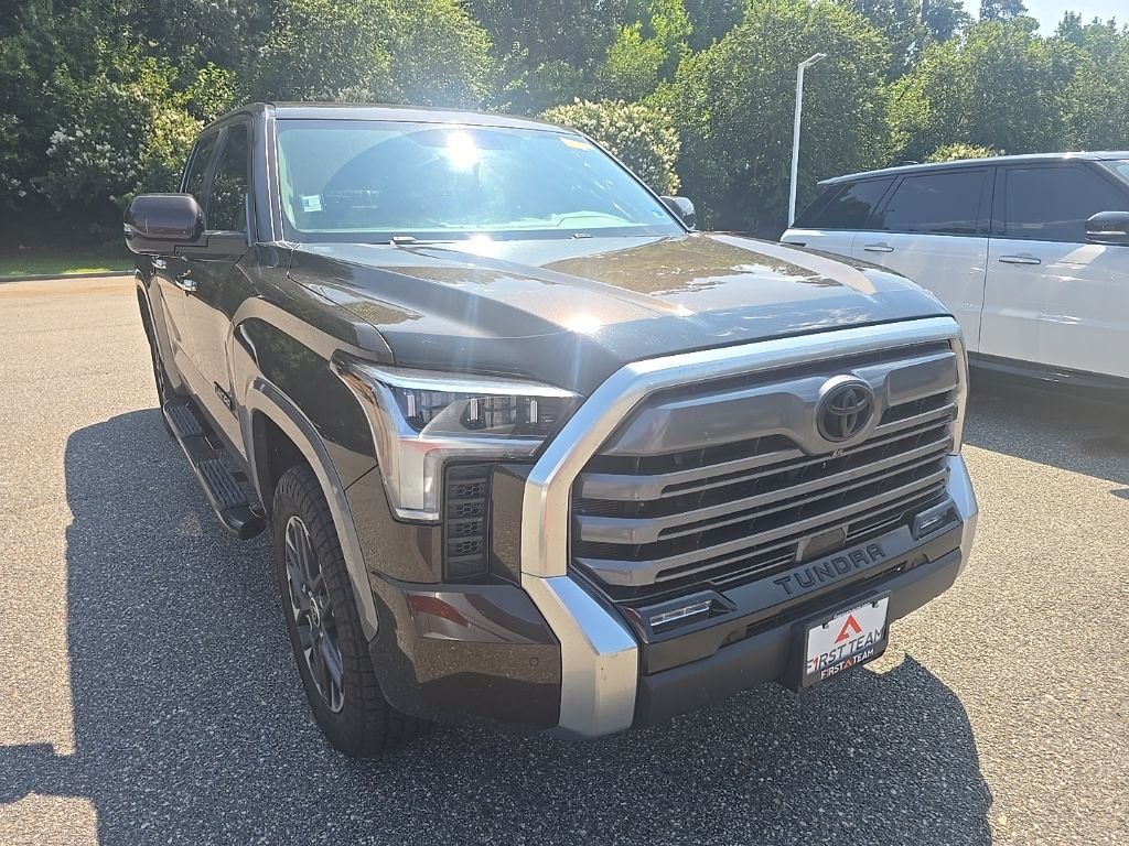 Used 2024  Toyota Limited image 3