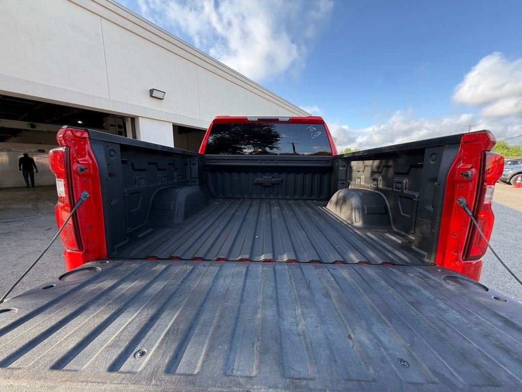 Used 2022 Red Chevrolet LT Trail Boss image 19