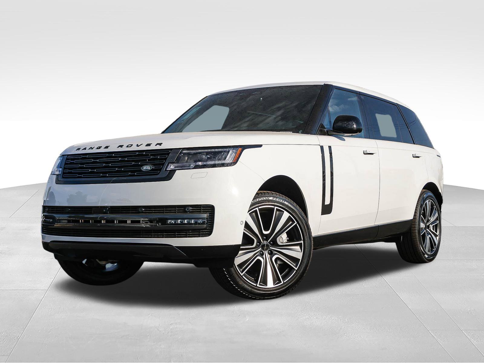 New 2026 Fuji White Land Rover SE image 1