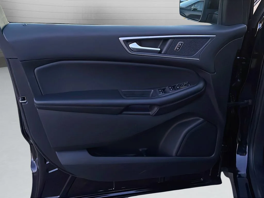 2023 Ford Edge SEL - Photo 37