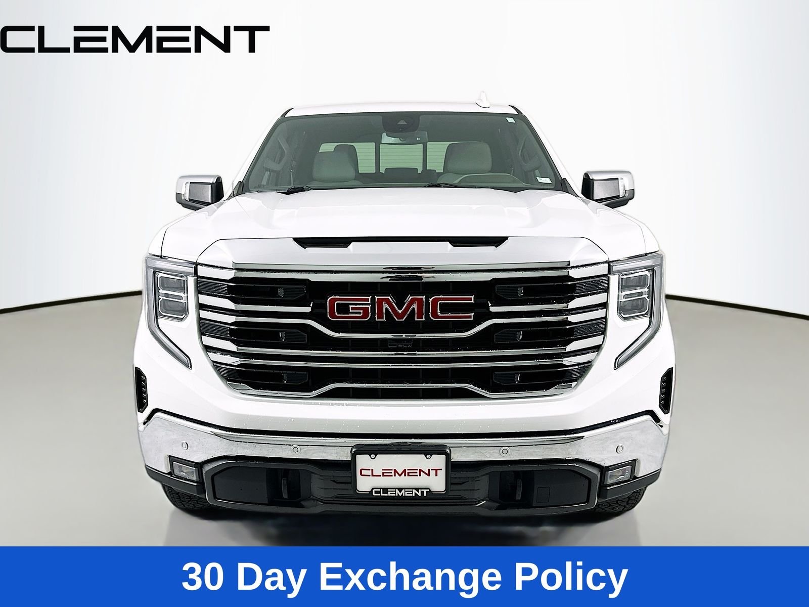 Used 2022 White GMC SLT image 3