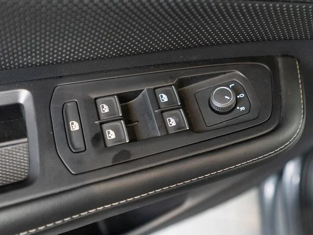 Used 2024 Gray Volkswagen 2.0T SE w/Technology image 19