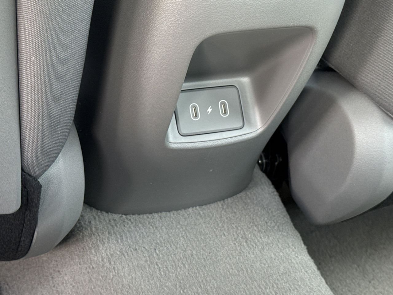 New 2026 Amazon Gray Hyundai SE image 14