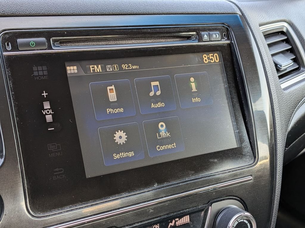 Used 2015  Honda EX image 9