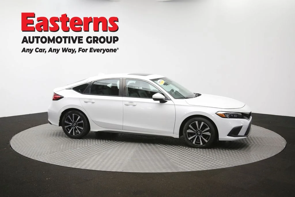 Used 2023 White Honda EX-L image 47