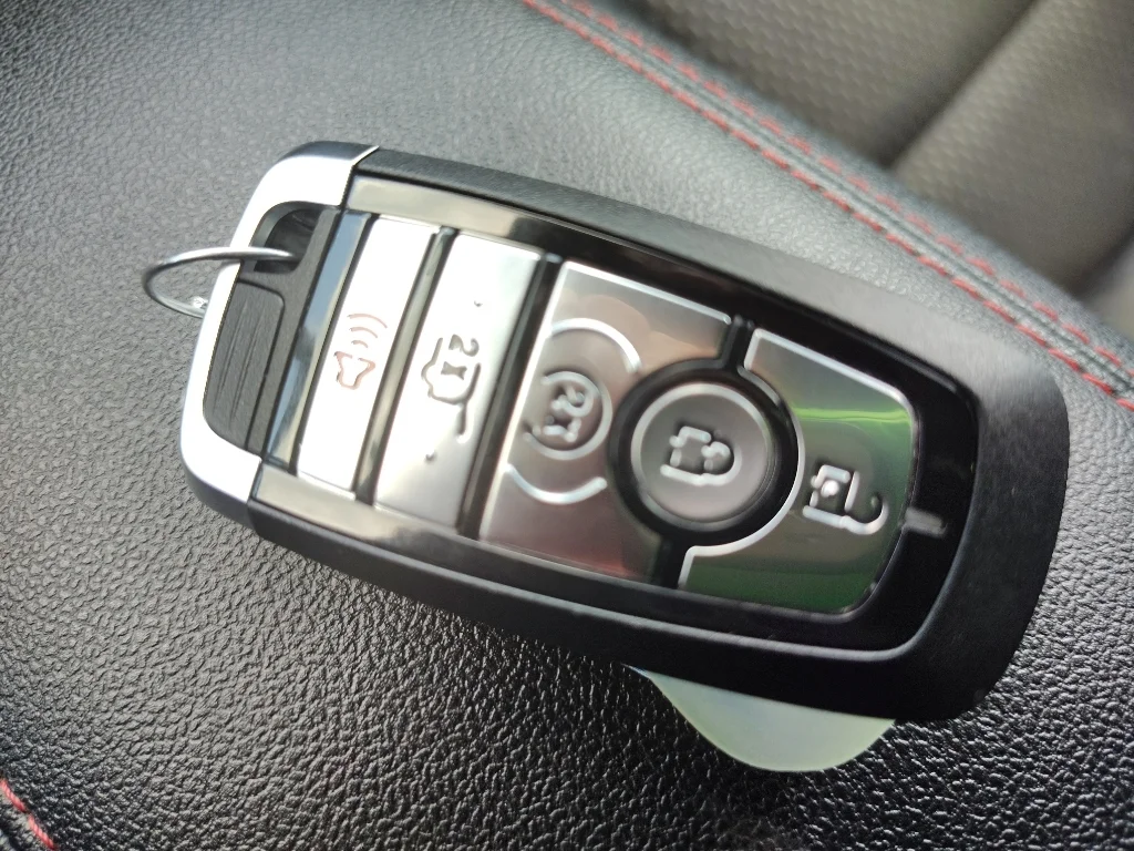 Used 2024 Carbonized Gray Metallic Ford ST-Line image 26