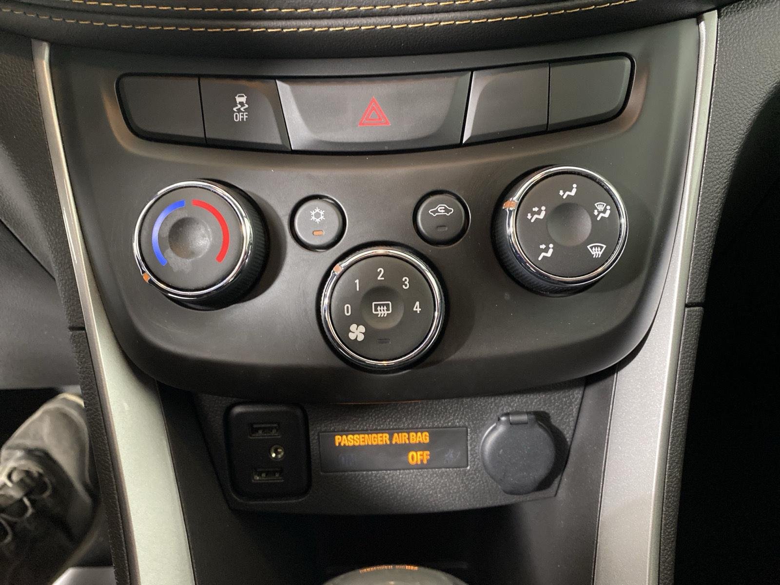 Used 2022 Summit White Chevrolet LT image 24