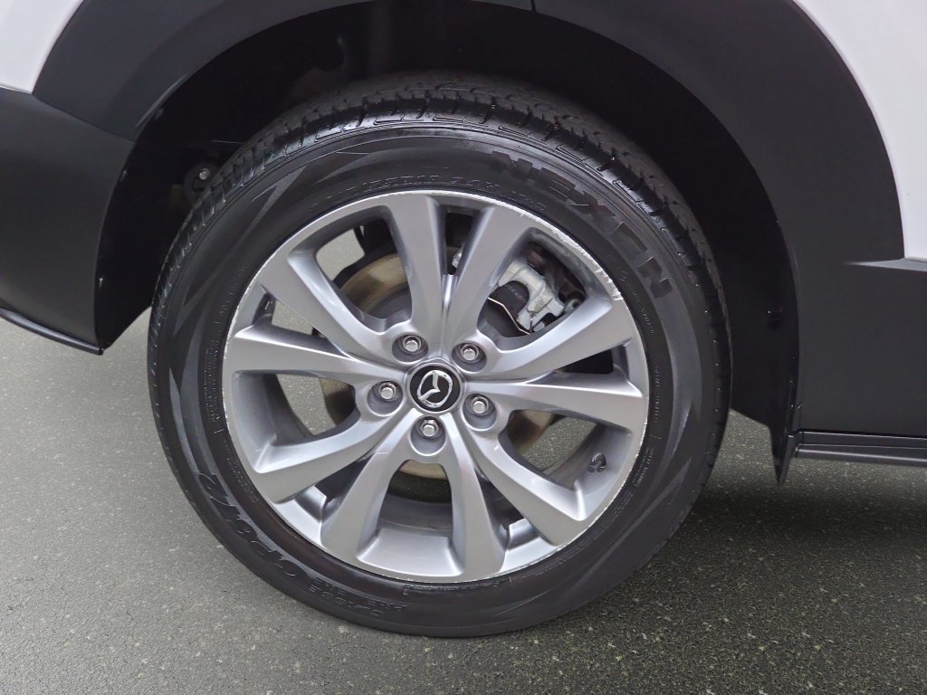Used 2021 Snowflake White Pearl Mica Mazda Preferred image 33