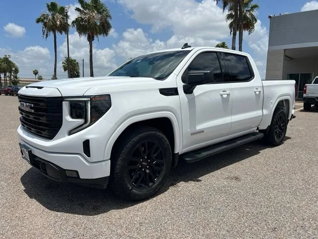 Used 2024 Summit White GMC Elevation image 3