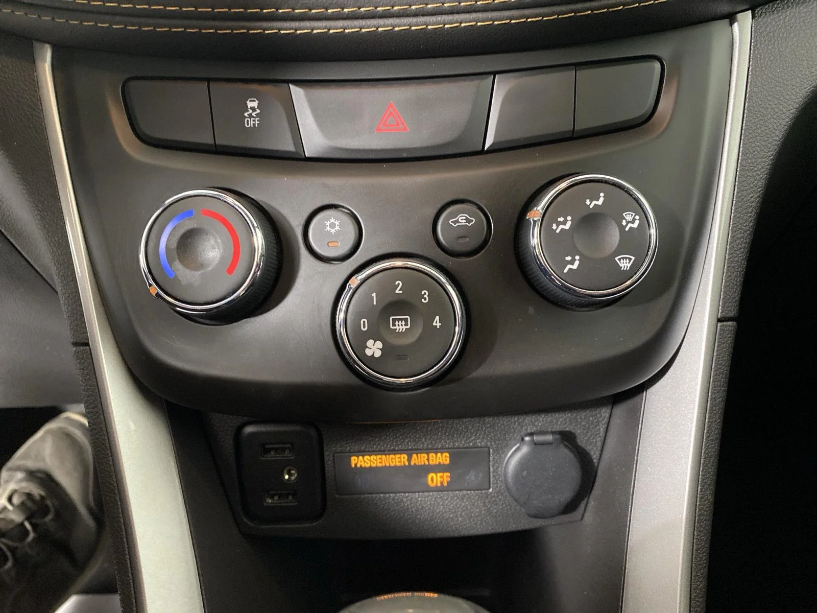 Used 2022 Summit White Chevrolet LT image 24