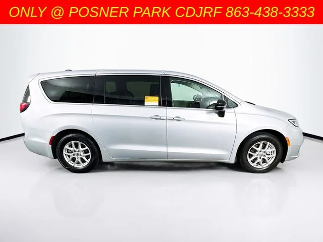 Used 2024 Silver Chrysler Touring L image 8