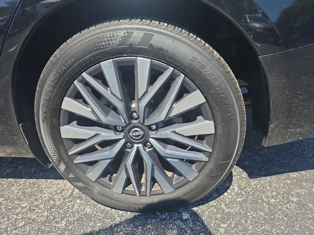 2025 Nissan Altima SV - Photo 27
