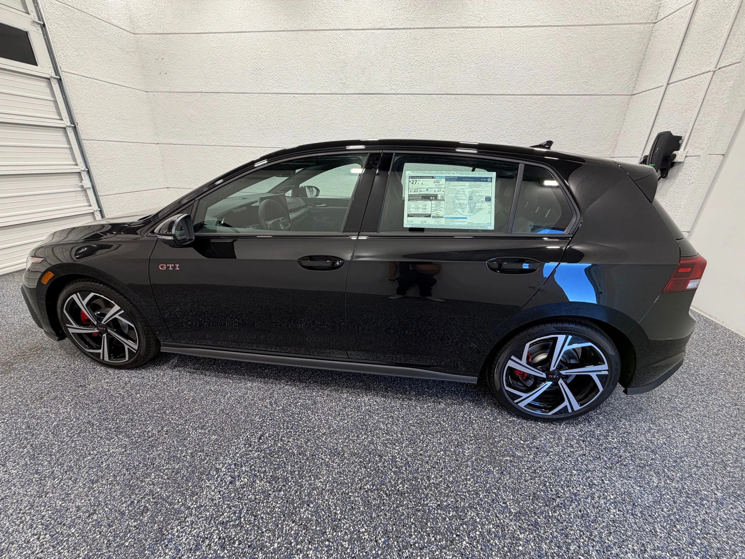 New 2026 Black Volkswagen 2.0T SE image 3