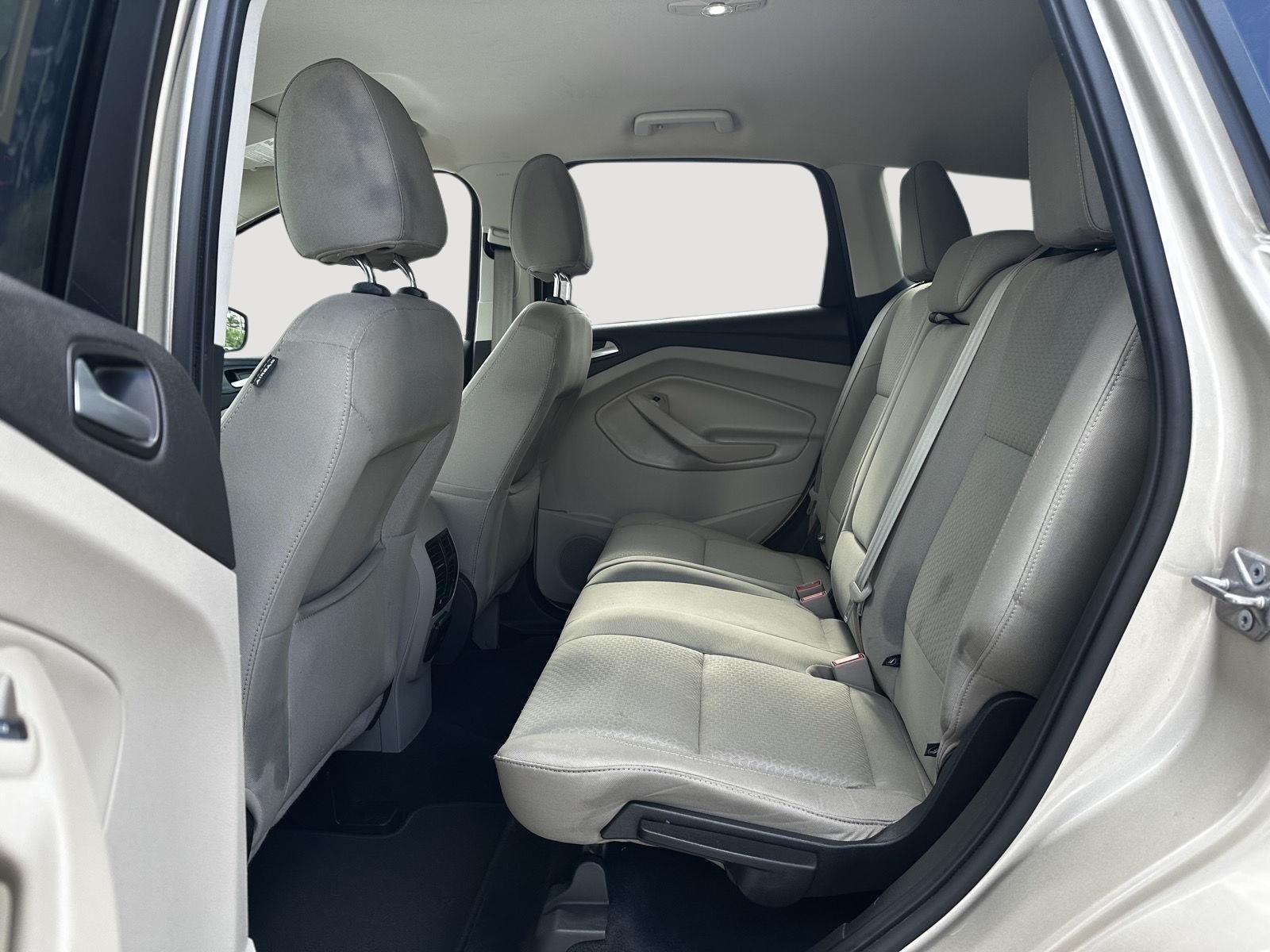 Used 2017 White Gold Ford SE image 20