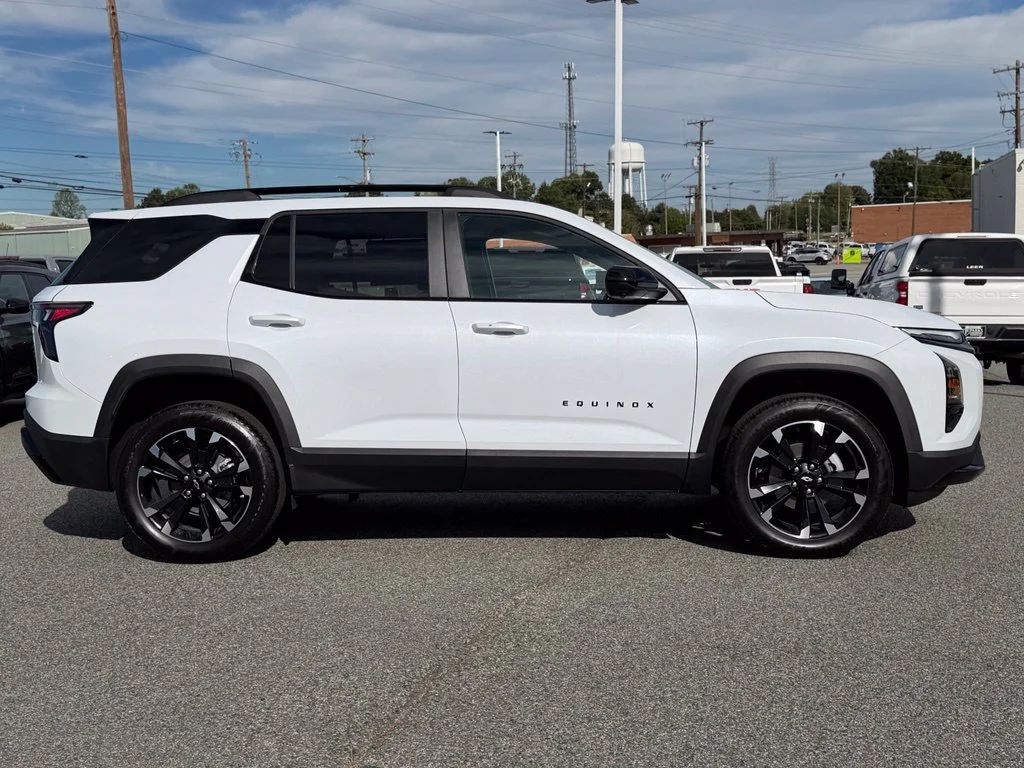 2027 Chevrolet Equinox RS - Photo 29