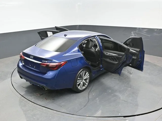 Certified Used 2019 Blue INFINITI 3.0t LUXE image 26