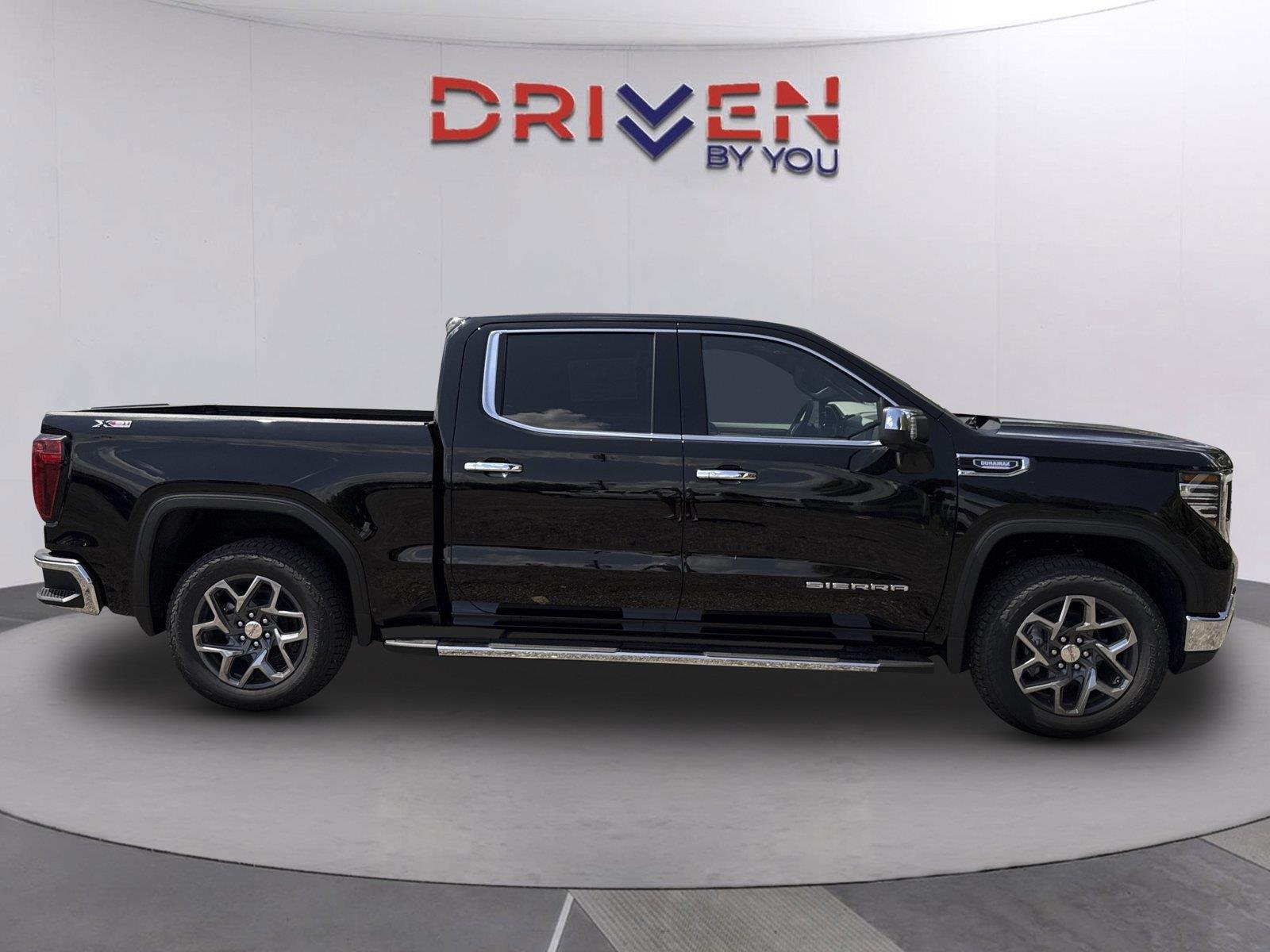 New 2026 Onyx Black GMC SLT image 3