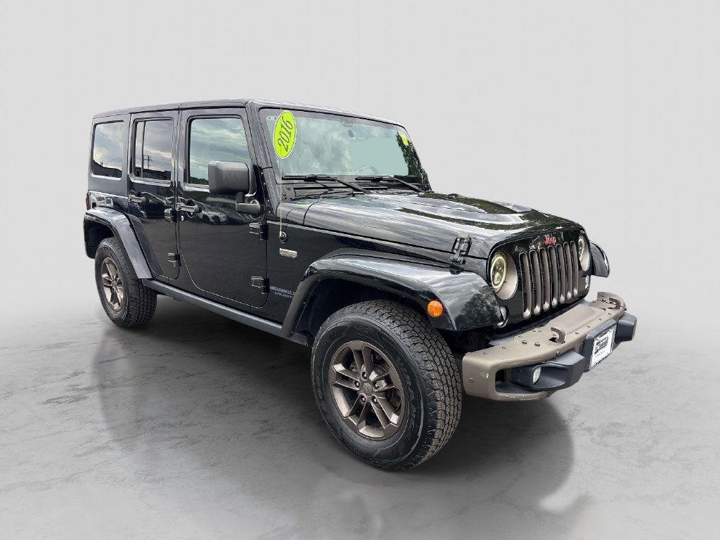 Used 2016 Black Jeep Unlimited Sahara image 7