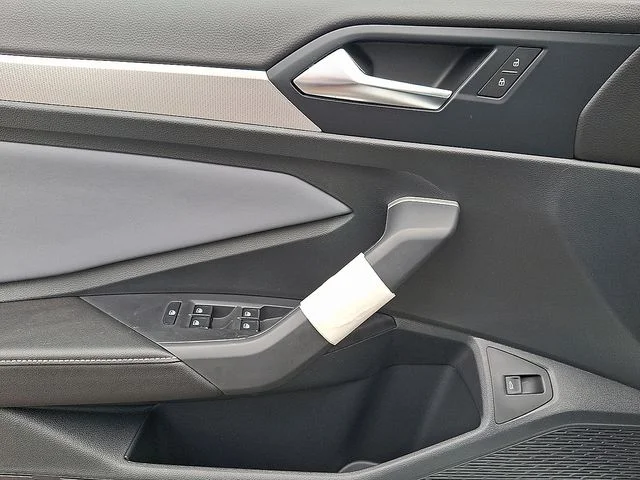 New 2026 Gray Volkswagen 1.5T SE image 9