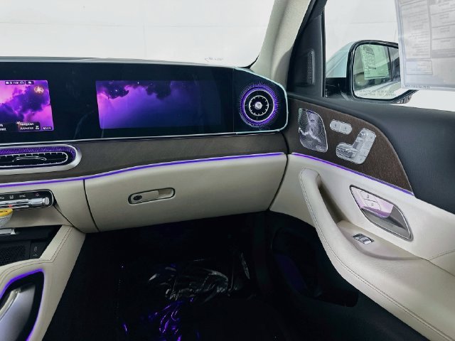 New 2027 Polar White Mercedes-Benz GLS 450 image 55