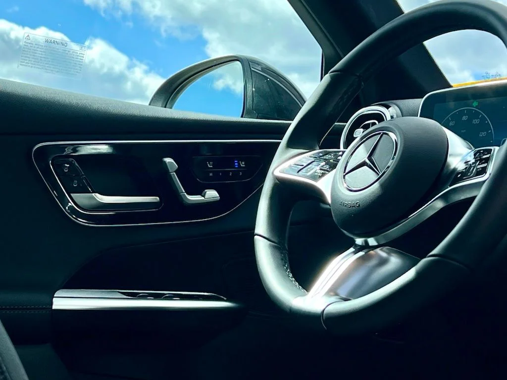 Certified Used 2026  Mercedes-Benz GLC 300 image 11