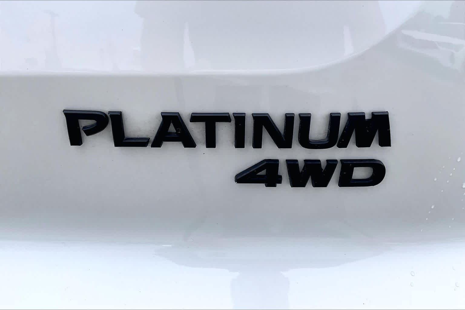 Used 2023 Super Black Nissan Platinum image 10