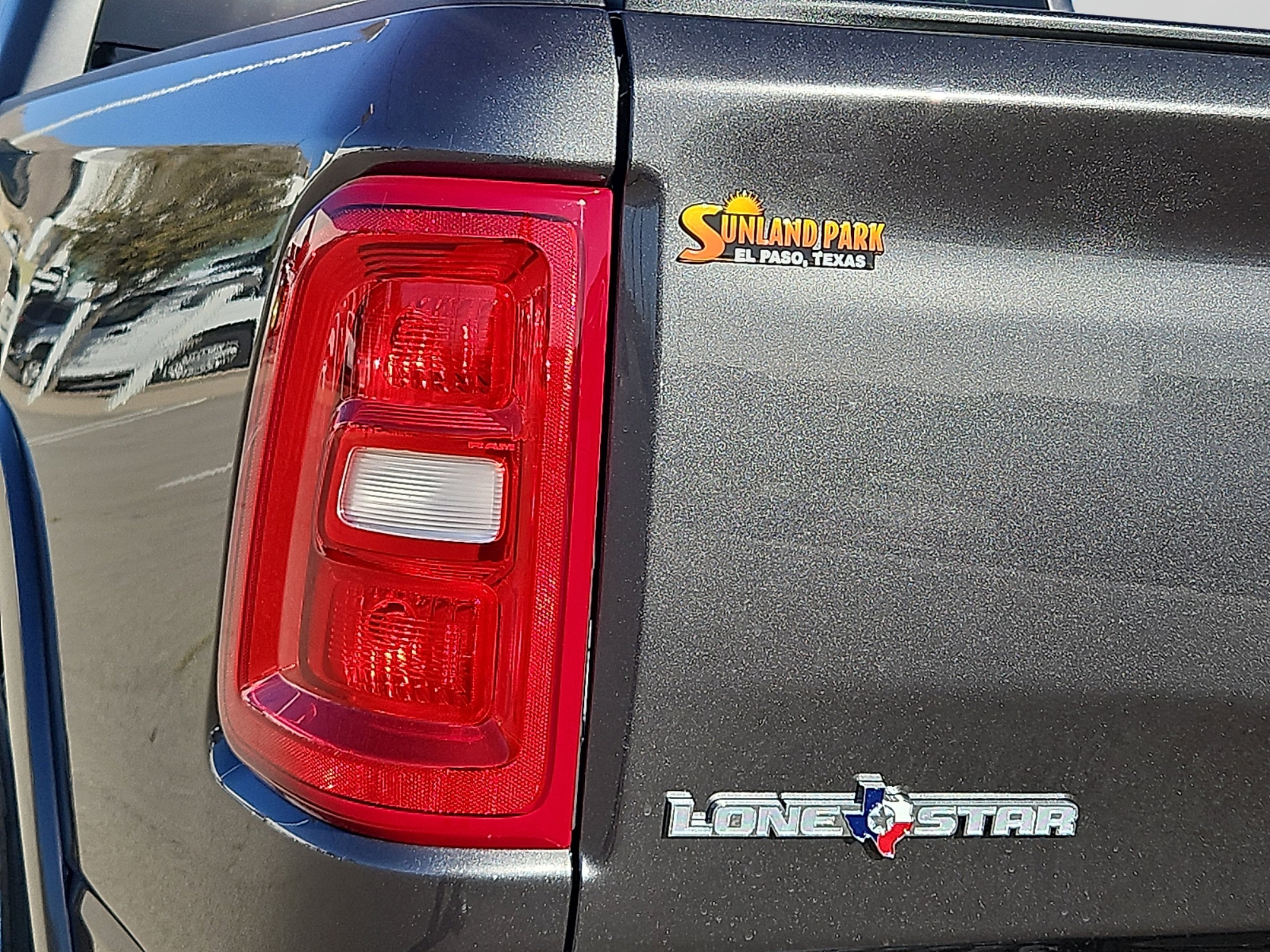 New 2026 Granite Crystal Metallic Clear-Coat Exterior Paint RAM Lone Star image 29