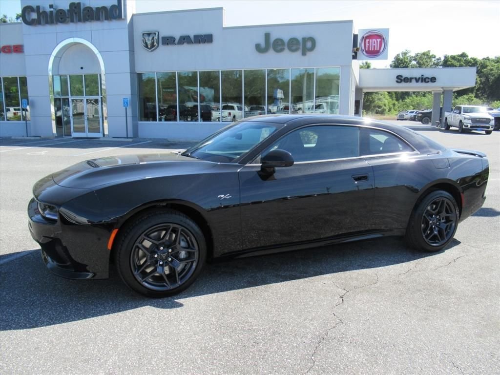New 2026 Diamond Black Crystal Pearlcoat Dodge R/T image 4