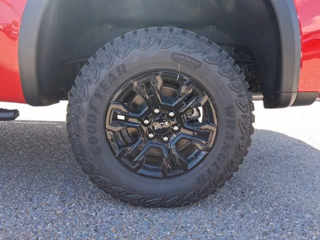 2026 Chevrolet Silverado 1500 ZR2 - Photo 26